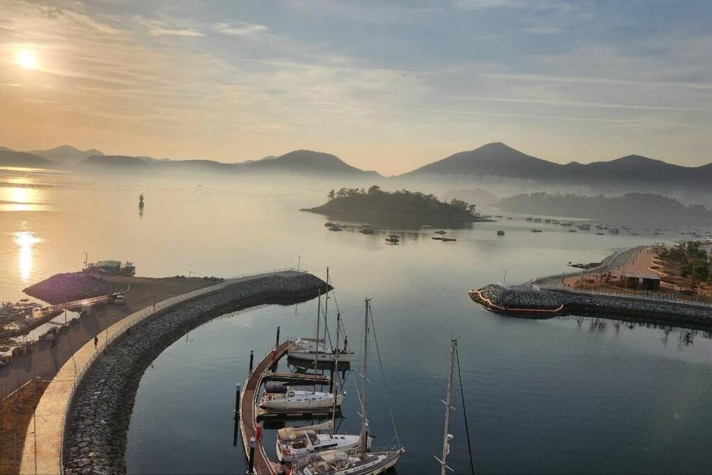 The Castle Ocean Marina Double Suite Yeosu Dış mekan fotoğraf