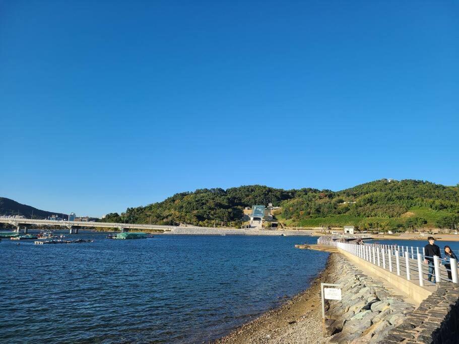 The Castle Ocean Marina Double Suite Yeosu Dış mekan fotoğraf