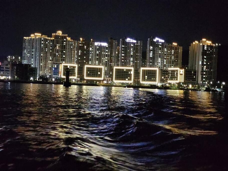 The Castle Ocean Marina Double Suite Yeosu Dış mekan fotoğraf