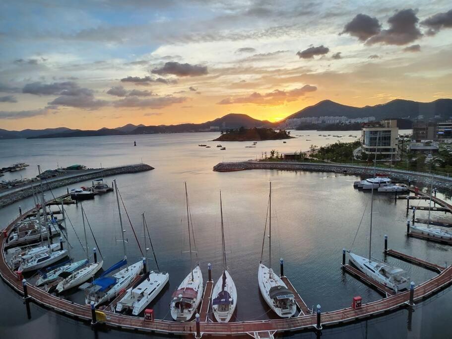 The Castle Ocean Marina Double Suite Yeosu Dış mekan fotoğraf