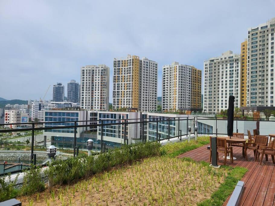 The Castle Ocean Marina Double Suite Yeosu Dış mekan fotoğraf