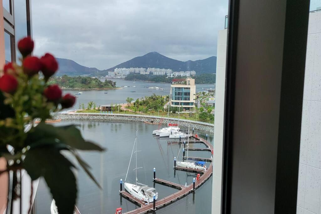 The Castle Ocean Marina Double Suite Yeosu Dış mekan fotoğraf